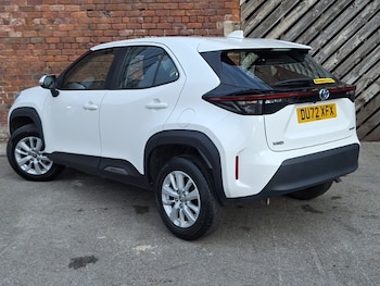 Used Toyota Yaris Cross 2022 for sale - 76708180: Photo