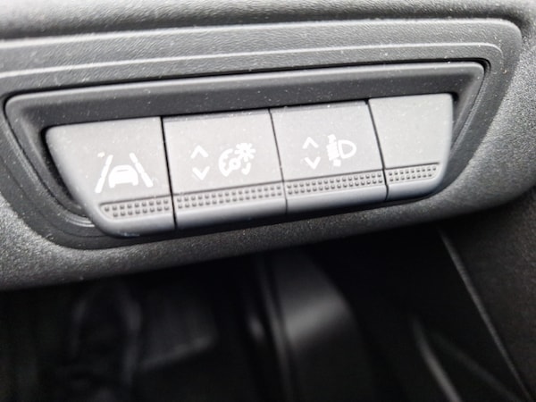 Used Renault Captur 2022 for sale - 76282243: Photo 13
