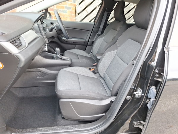 Used Renault Captur 2022 for sale - 76282243: Photo 5