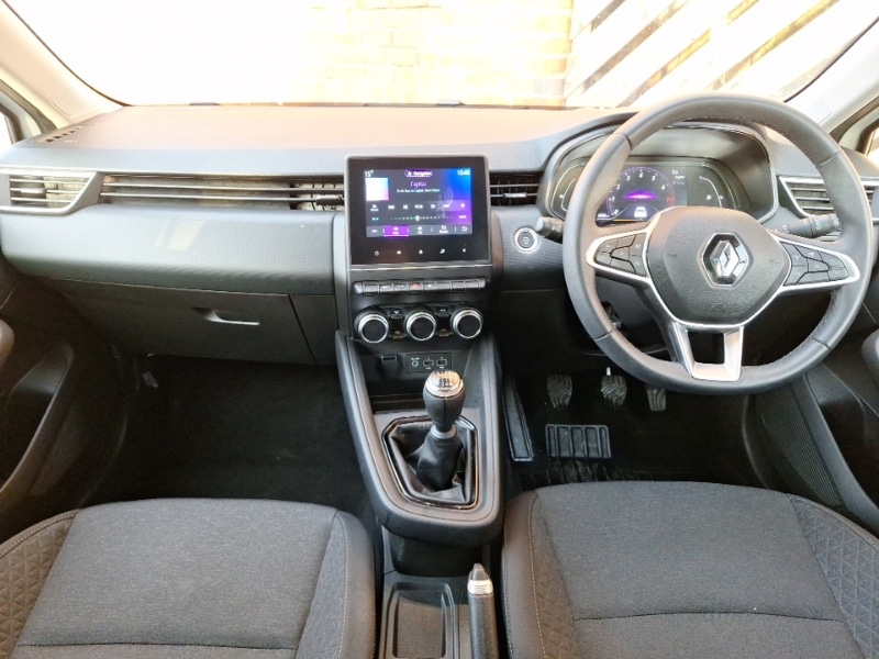 Used Renault Clio 2023 for sale - 76566915: Photo 2