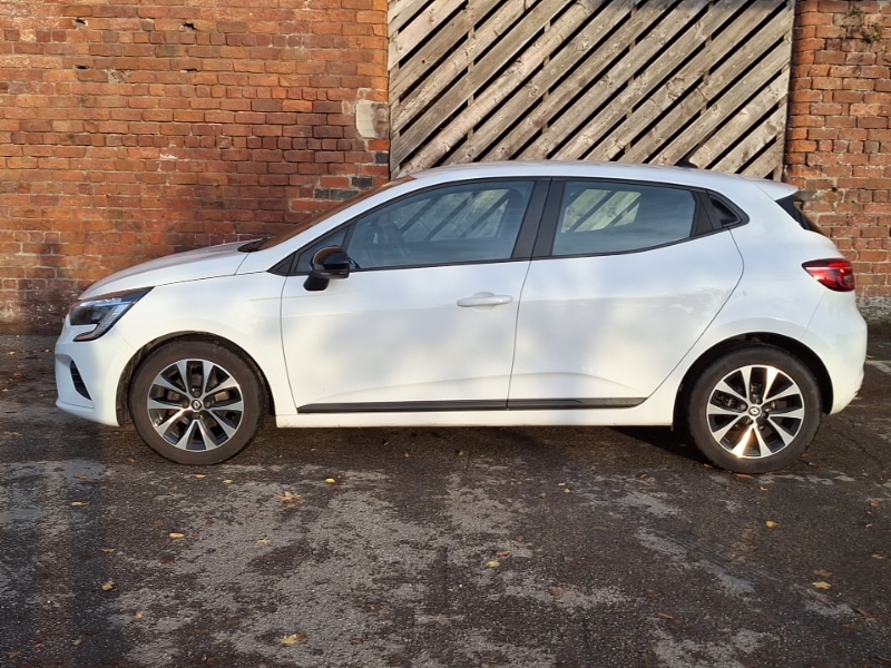 Used Renault Clio 2023 for sale - 76566915: Photo 4