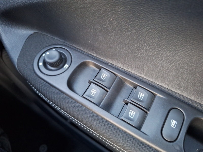 Used Renault Zoe 2019 for sale - 77556149: Photo 13