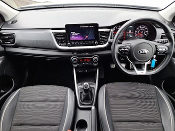 Used Kia Stonic 2021 for sale - 77439387: Photo