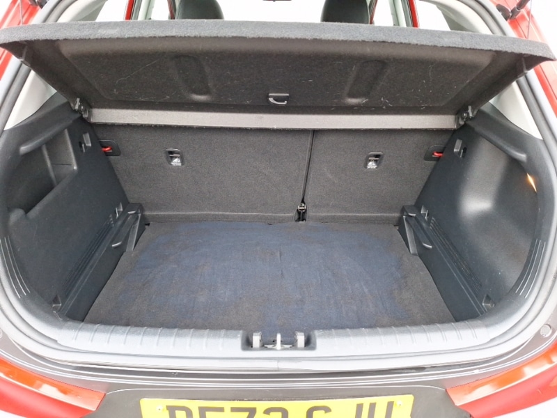 Used Kia Stonic 2023 for sale - 77509030: Photo 8