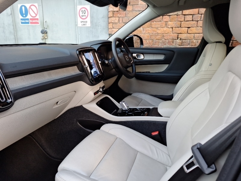 Used Volvo XC40 2023 for sale - 77086871: Photo 5