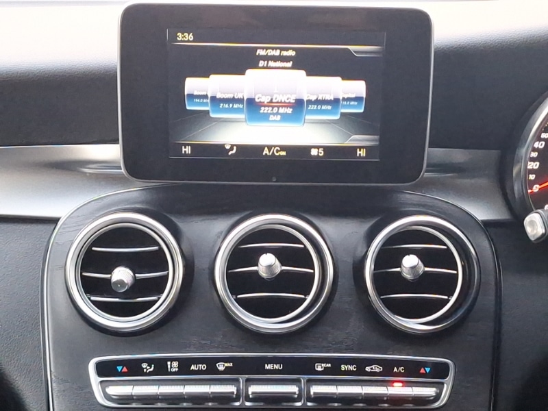 Used Mercedes-Benz GLC 2017 for sale - 76834411: Photo 10