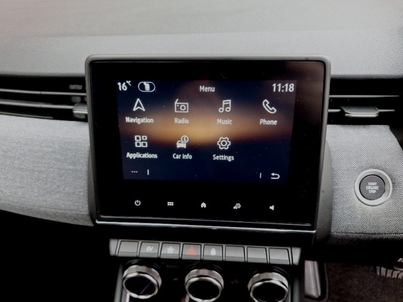 Used Renault Clio 2024 for sale - 75989650: Photo 10