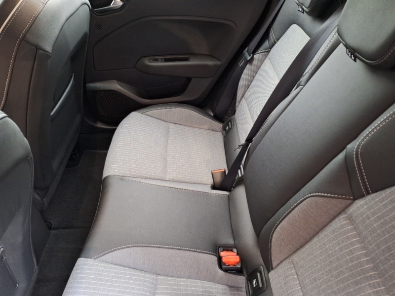 Used Renault Clio 2024 for sale - 75989650: Photo 6