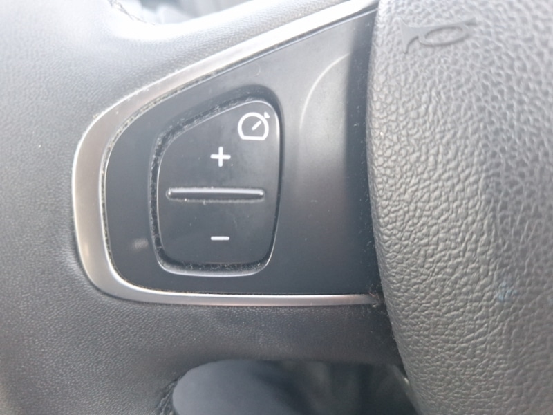 Used Renault Captur 2018 for sale - 78079536: Photo 15