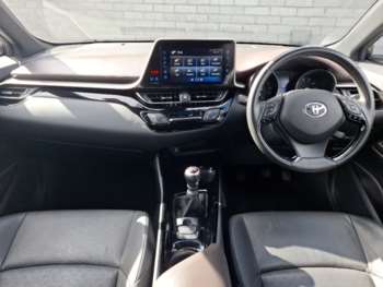 Used Toyota C-HR 2019 for sale - 74973109: Photo