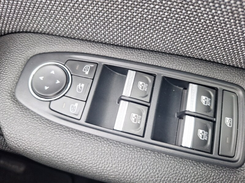 Used Renault Captur 2025 for sale - 78225297: Photo 13