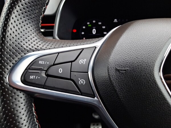 Used Renault Clio 2023 for sale - 76130249: Photo 17