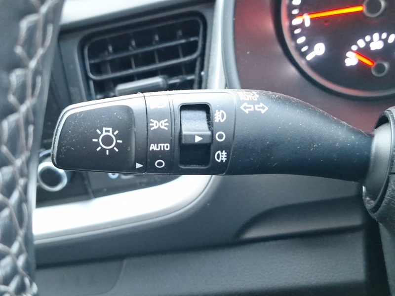 Used Kia Stonic 2023 for sale - 78061183: Photo 17