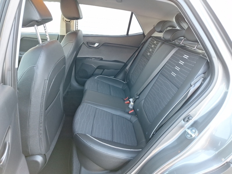 Used Kia Stonic 2025 for sale - 77105519: Photo 6