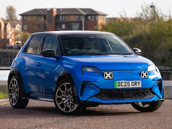 2025 - 160kW GTS 52kWh 5dr Auto