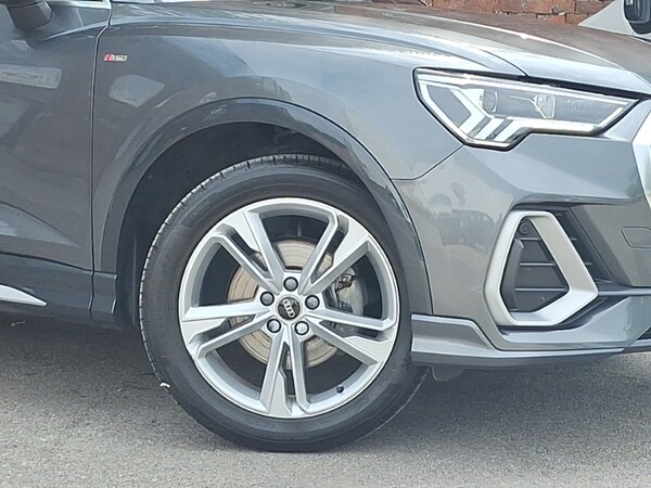 Used Audi Q3 2023 for sale - 76183632: Photo 9