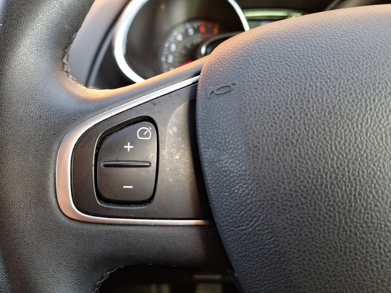 Used Renault Clio 2018 for sale - 76408076: Photo 17