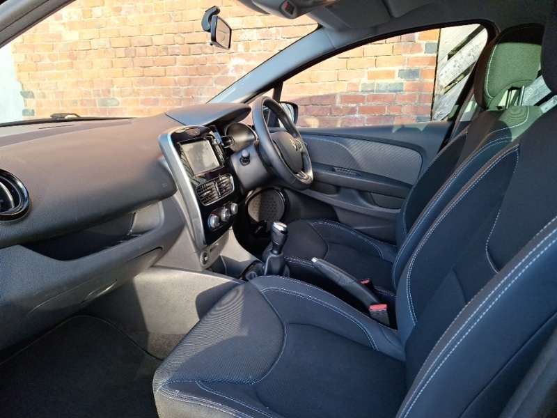 Used Renault Clio 2018 for sale - 76408076: Photo 5