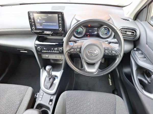 Used Toyota Yaris Cross 2022 for sale - 76221547: Photo 7