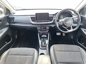 Used Kia Stonic 2023 for sale - 79489463: Photo