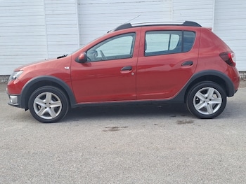 Used Dacia Sandero Stepway 2014 for sale - 78973044: Photo