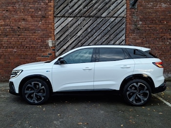 Used Renault Scenic E-Tech 2025 for sale - 76683657: Photo