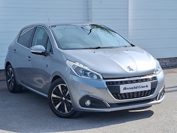 Used Peugeot 208 2019 for sale - 79074621: Photo