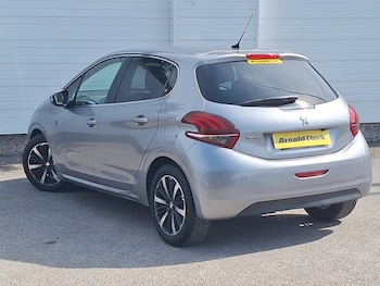 Used Peugeot 208 2019 for sale - 79074621: Photo