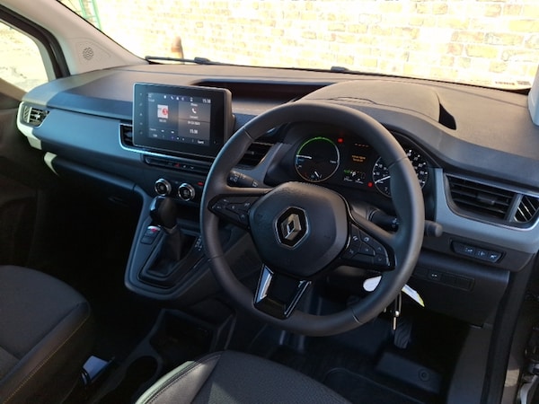 Used Renault Kangoo 2023 for sale - 76275719: Photo 2