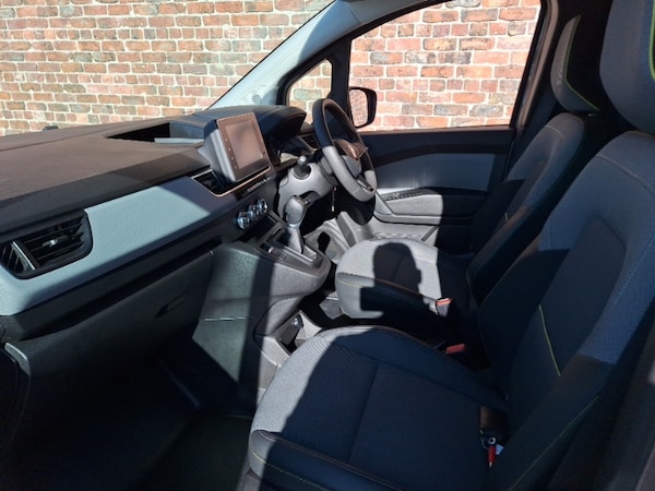 Used Renault Kangoo 2023 for sale - 76275719: Photo 5