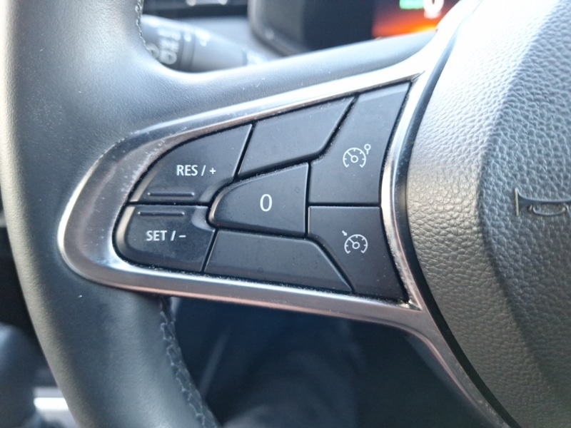 Used Renault Clio 2024 for sale - 76816302: Photo 15