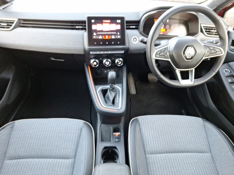 Used Renault Clio 2024 for sale - 76816302: Photo 2