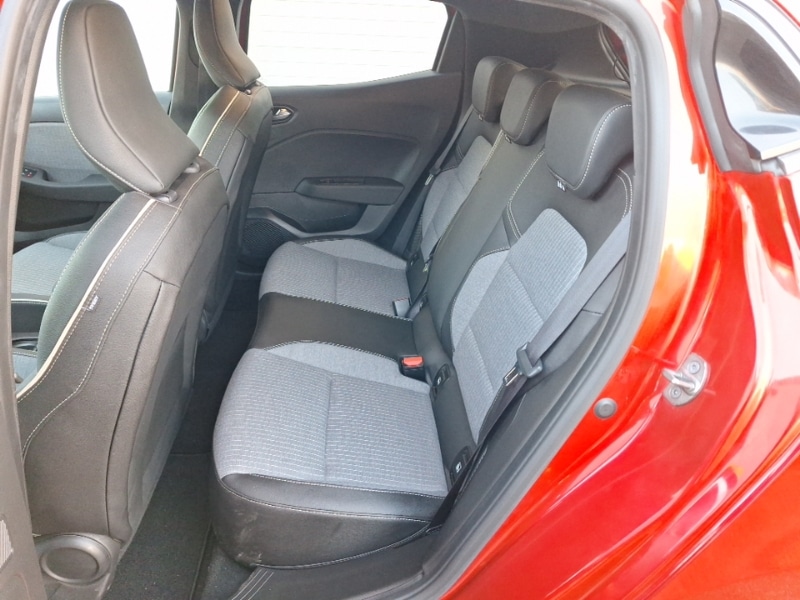 Used Renault Clio 2024 for sale - 76816302: Photo 6