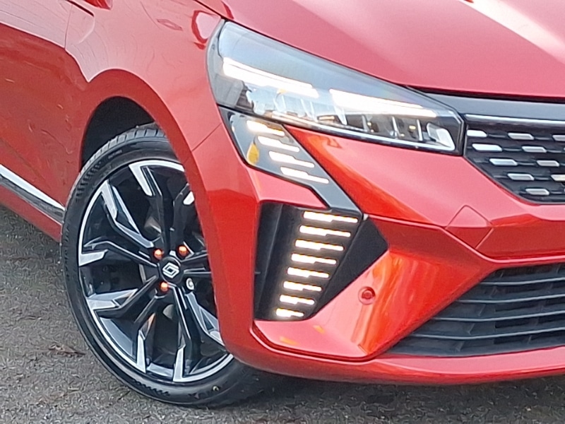 Used Renault Clio 2024 for sale - 76816302: Photo 9