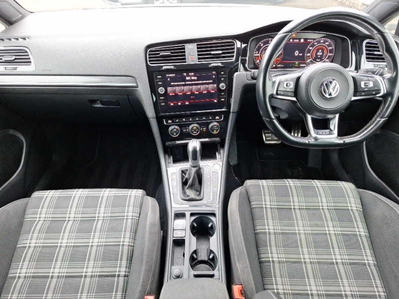 Used Volkswagen Golf 2019 for sale - 77141531: Photo 2