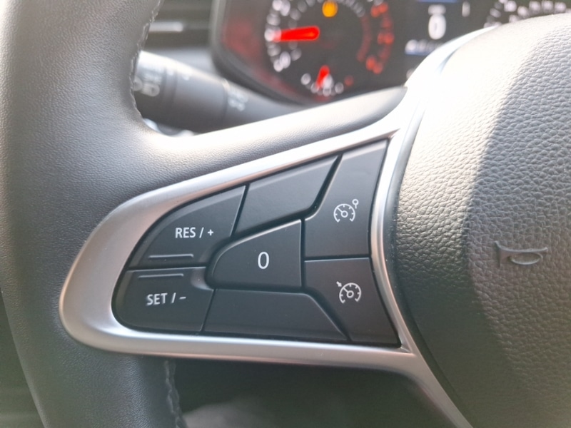 Used Renault Clio 2021 for sale - 76602544: Photo 15