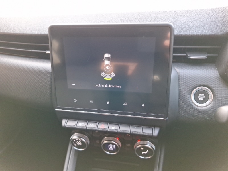 Used Renault Clio 2021 for sale - 76602544: Photo 17