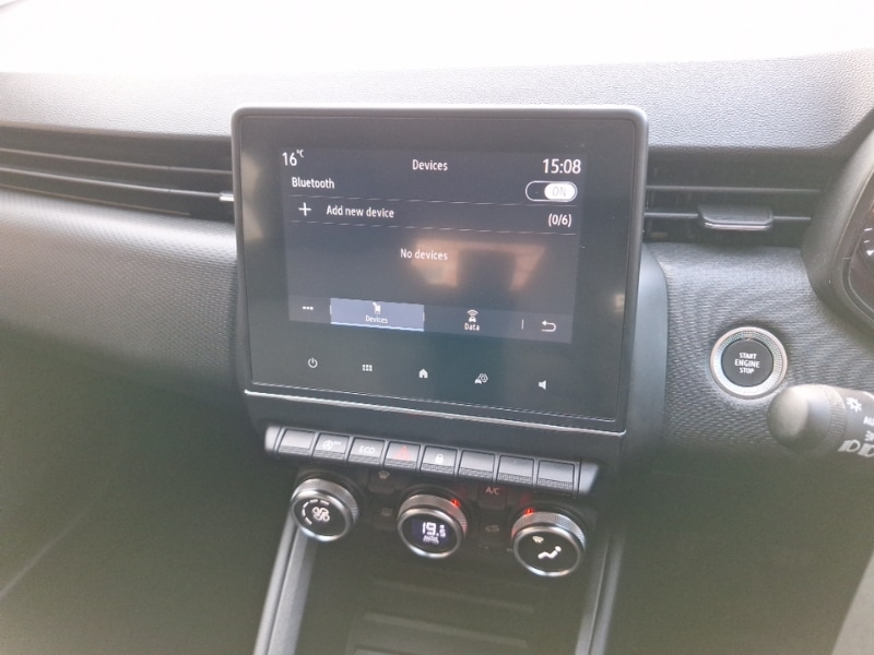 Used Renault Clio 2021 for sale - 76602544: Photo 19