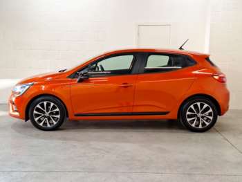 Used Renault Clio 2022 for sale - 74699046: Photo