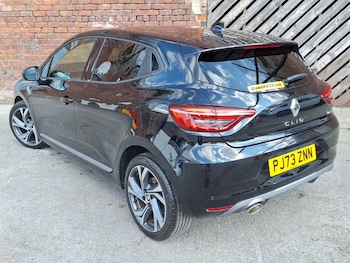 Used Renault Clio 2023 for sale - 76058962: Photo
