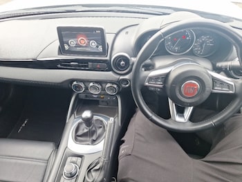 Used Fiat 124 Spider 2018 for sale - 78940863: Photo