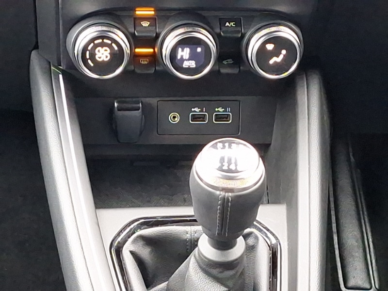 Used Renault Clio 2025 for sale - 77141526: Photo 11