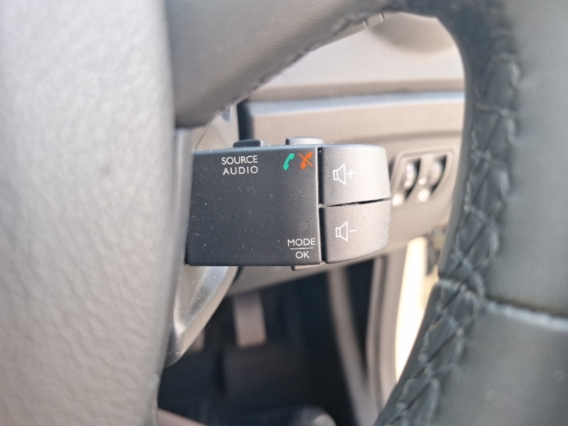 Used Renault Captur 2018 for sale - 76059106: Photo 18