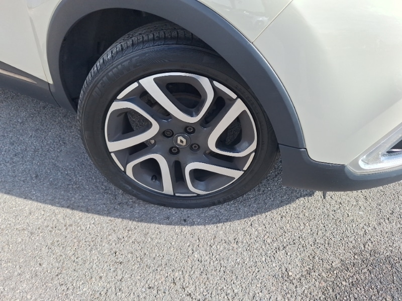 Used Renault Captur 2018 for sale - 76059106: Photo 9