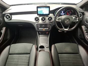Used Mercedes-Benz GLA 2020 for sale - 79704032: Photo