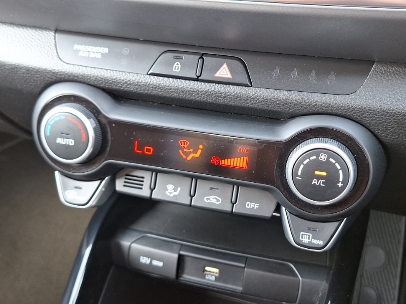 Used Kia Stonic 2022 for sale - 76893782: Photo 14