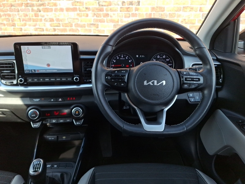 Used Kia Stonic 2022 for sale - 76893782: Photo 7