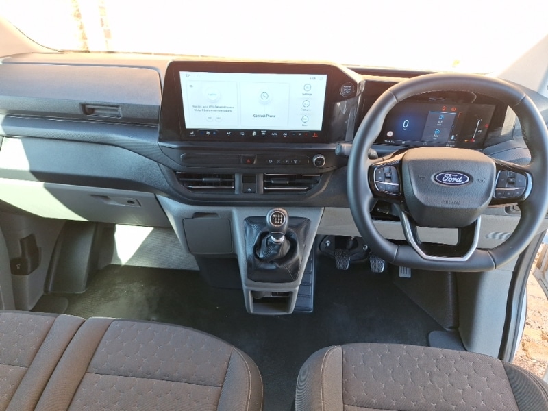Used Ford Transit Custom 2024 for sale - 76552792: Photo 2