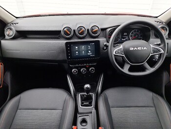 Used Dacia Duster 2023 for sale - 78460573: Photo
