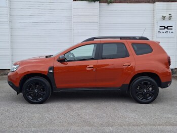 Used Dacia Duster 2023 for sale - 78460573: Photo